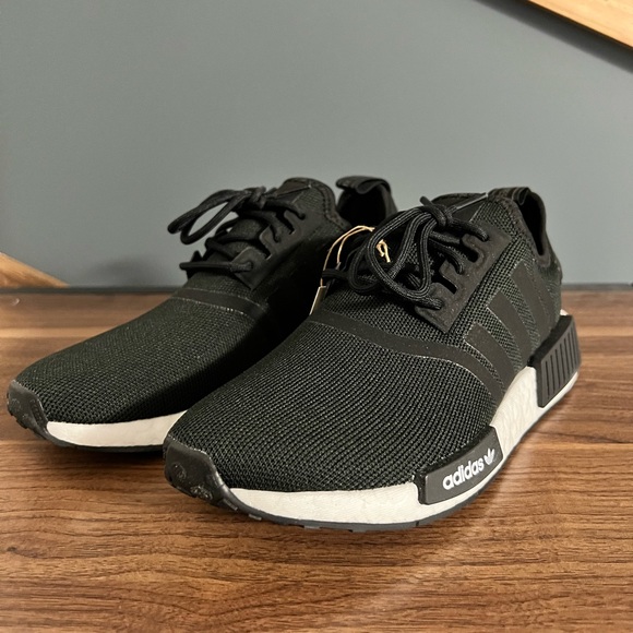 New Adidas Kids NMD_R1 J Primeblue Shoes Size: 6.5 Black/White - Picture 5 of 14